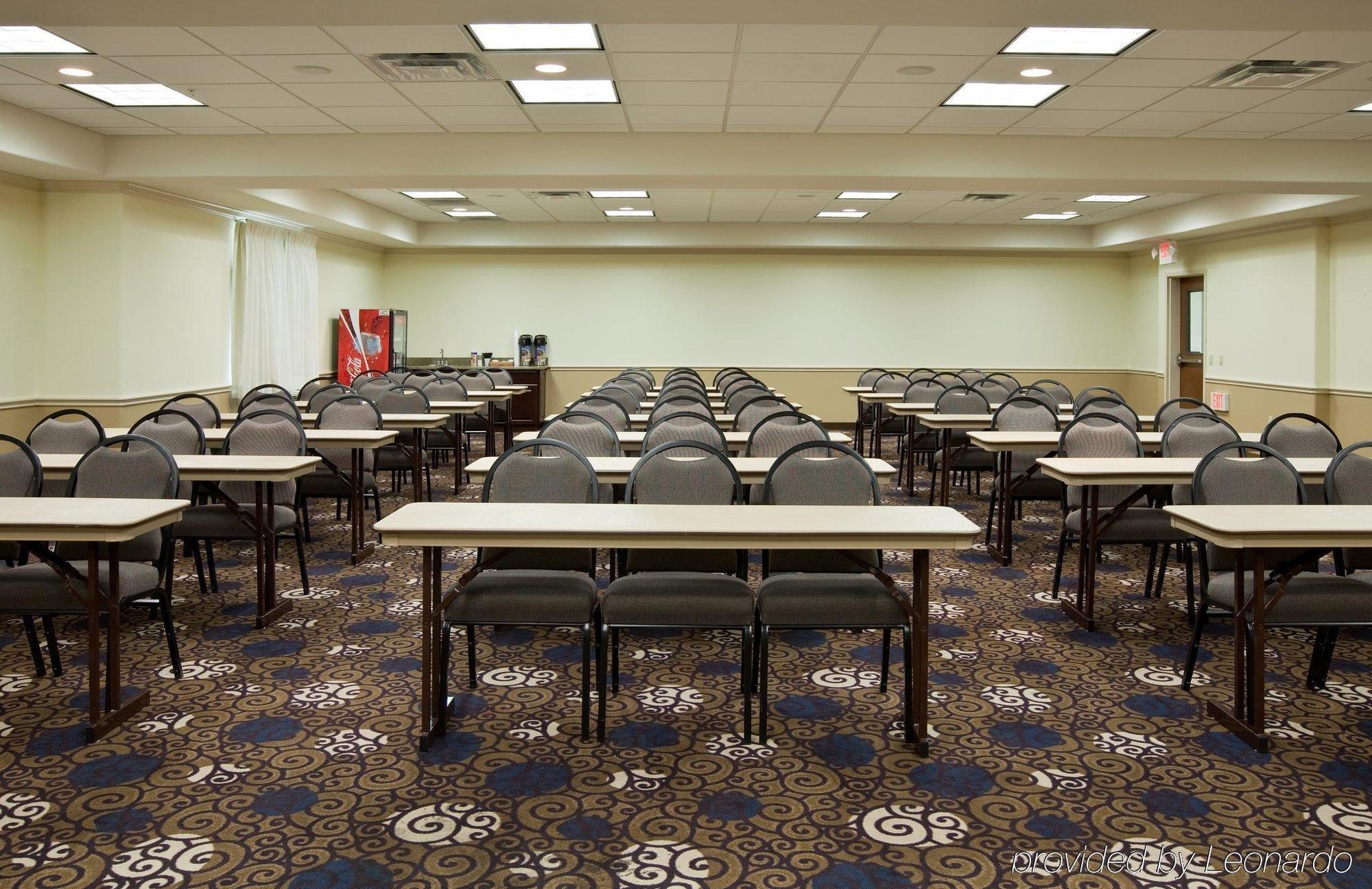 Holiday Inn Express & Suites La Porte, An Ihg Hotel Ανέσεις φωτογραφία