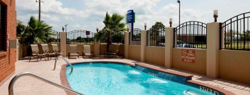 Holiday Inn Express & Suites La Porte, An Ihg Hotel Εξωτερικό φωτογραφία